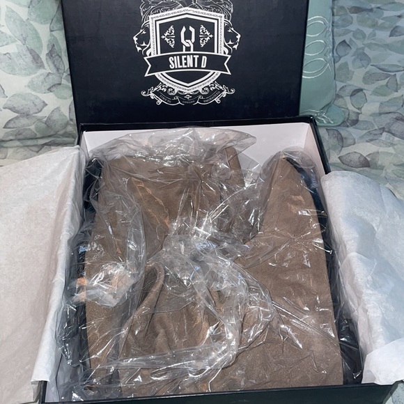 NWT Anthropologie SILENT D WINGLET Boot Taupe - Picture 7 of 14